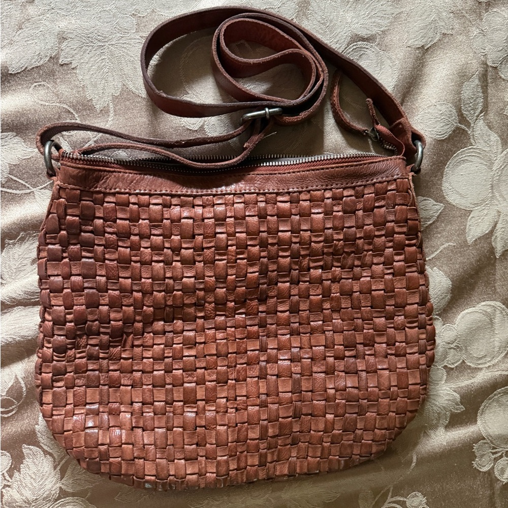 Vilenca Holland Woven Leather Crossbody Bag - Rust Brown